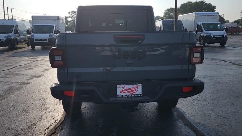 new 2024 Jeep Gladiator car, priced at $53,556