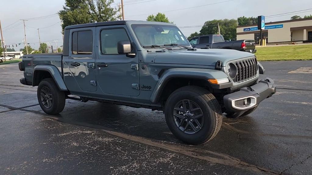 new 2024 Jeep Gladiator car, priced at $53,556