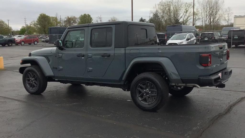 new 2024 Jeep Gladiator car, priced at $55,740