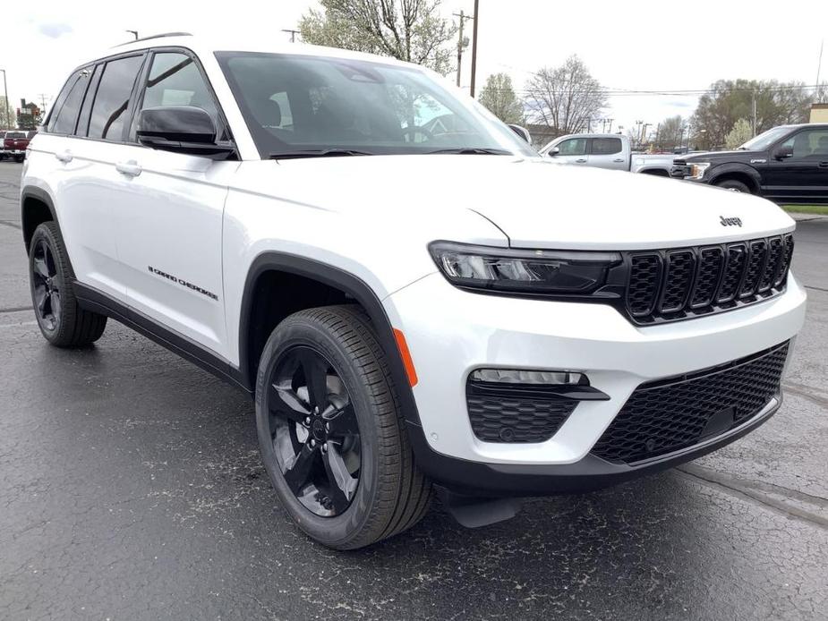 new 2024 Jeep Grand Cherokee car, priced at $59,640