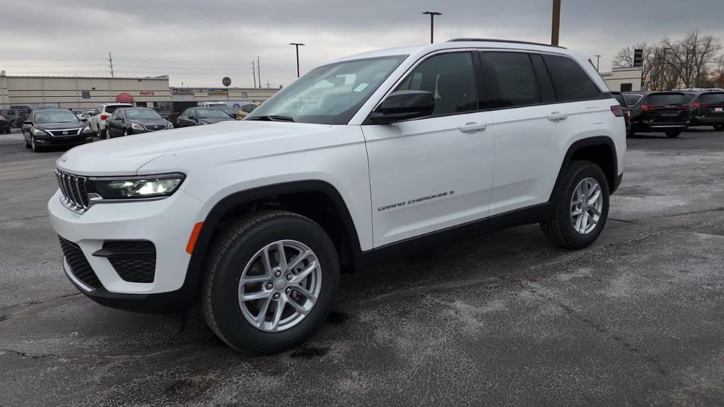 new 2025 Jeep Grand Cherokee car, priced at $44,370