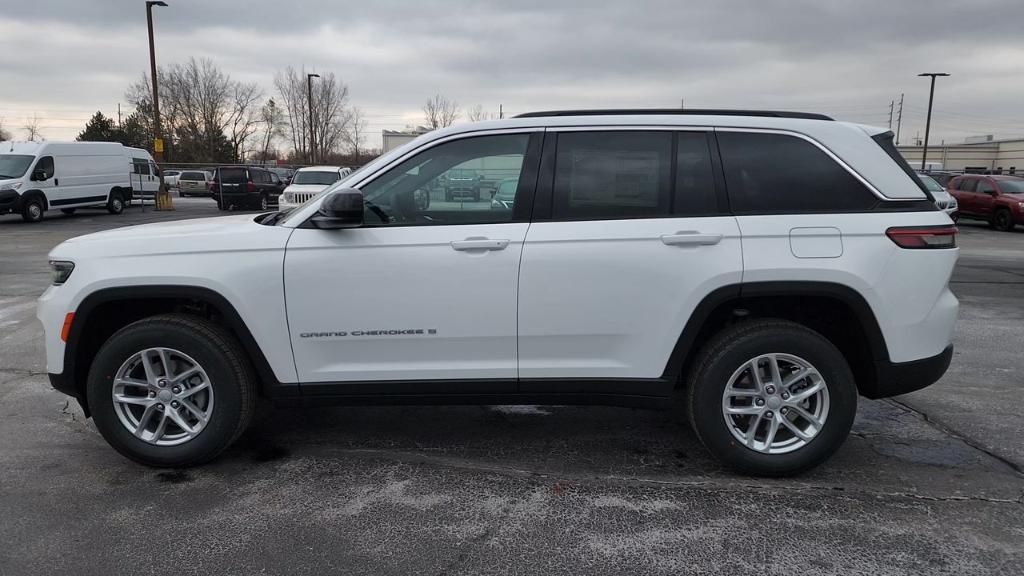 new 2025 Jeep Grand Cherokee car, priced at $44,370