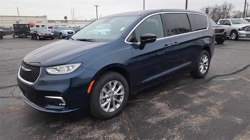 new 2025 Chrysler Pacifica car, priced at $50,810