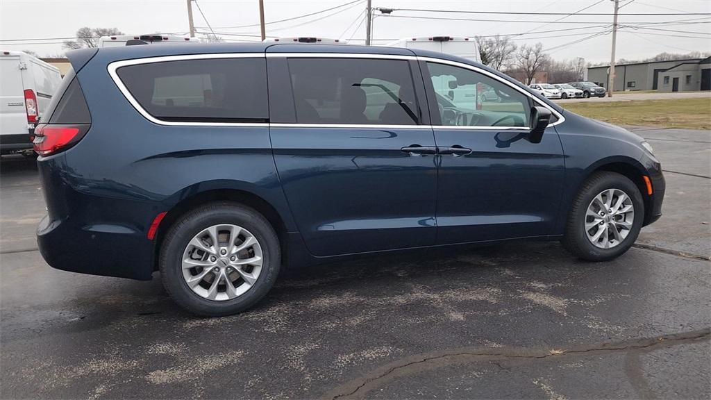 new 2025 Chrysler Pacifica car, priced at $50,810