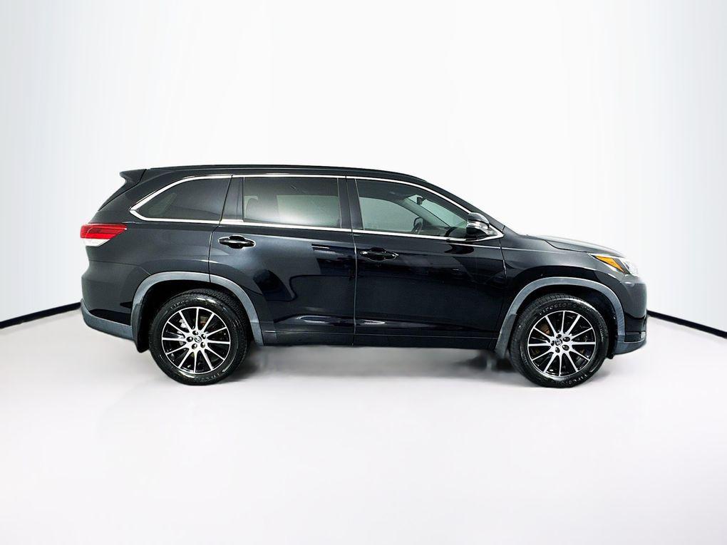 used 2017 Toyota Highlander car, priced at $22,300