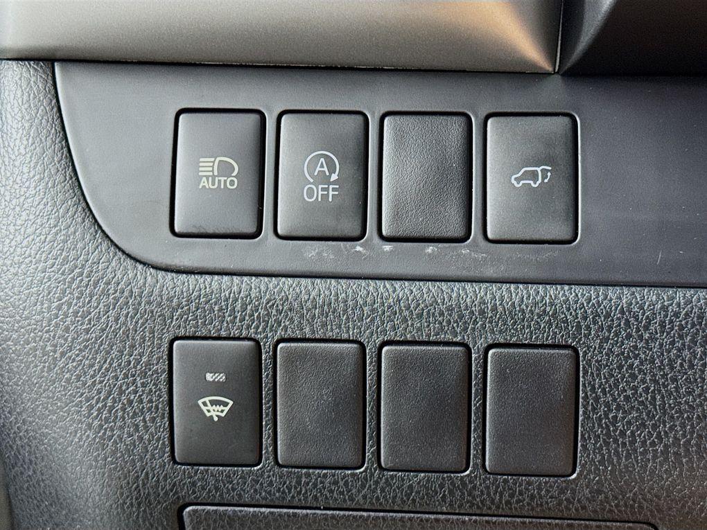 used 2017 Toyota Highlander car, priced at $22,300