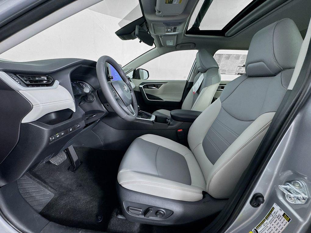 new 2025 Toyota RAV4 car, priced at $40,062