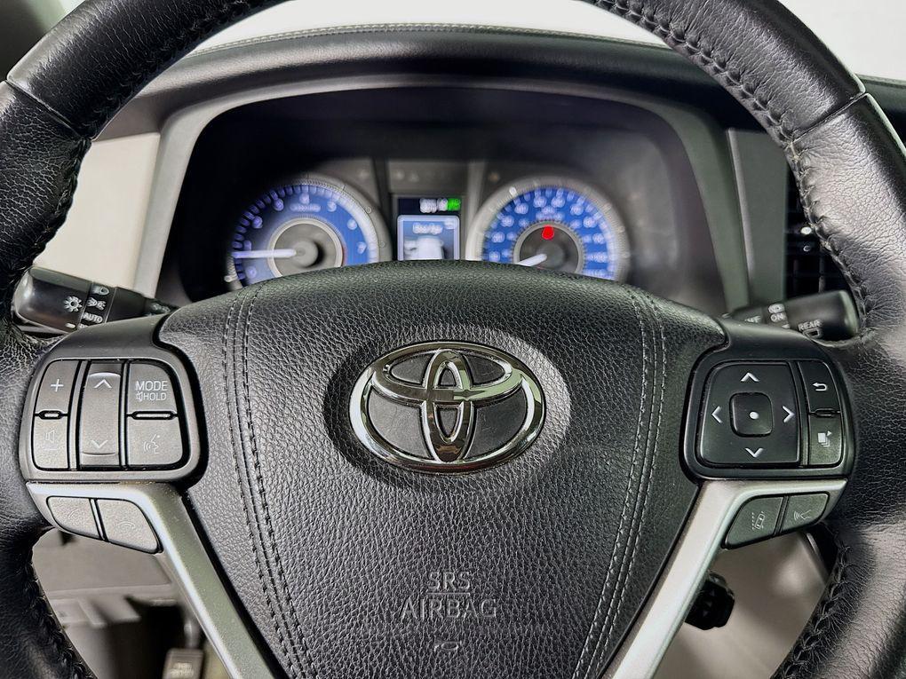 used 2018 Toyota Sienna car, priced at $27,300
