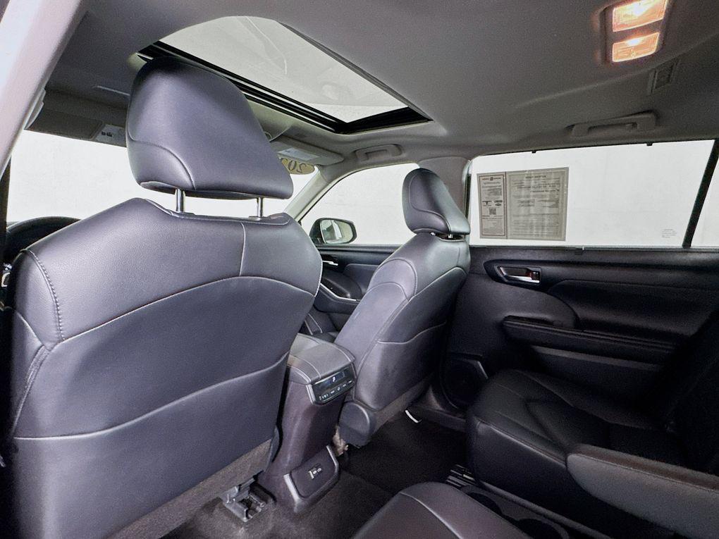 used 2024 Toyota Highlander car, priced at $36,800