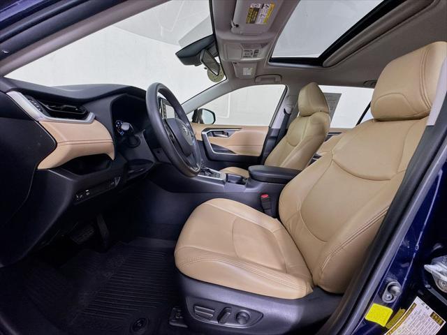 used 2020 Toyota RAV4 Hybrid car, priced at $25,900
