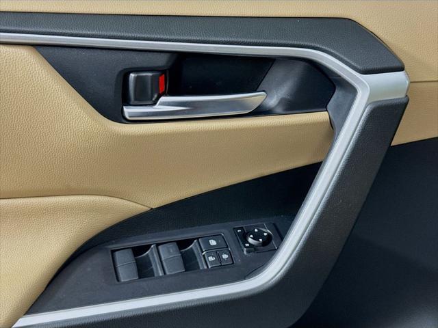 used 2020 Toyota RAV4 Hybrid car, priced at $25,900