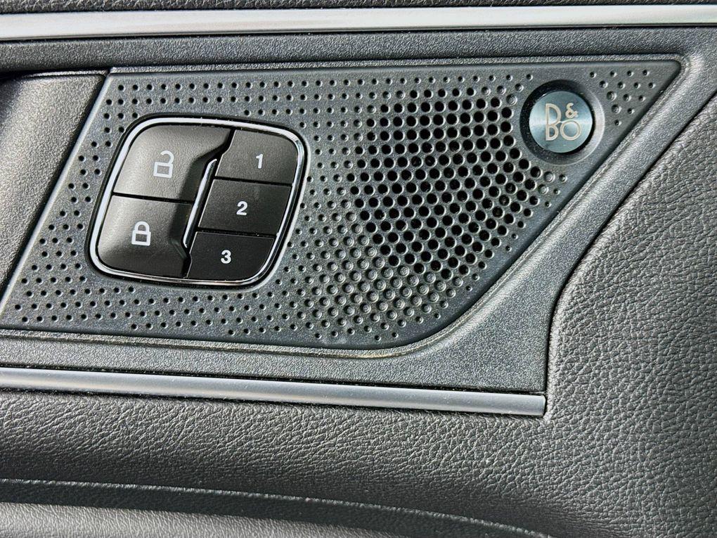 used 2024 Ford Edge car, priced at $25,300
