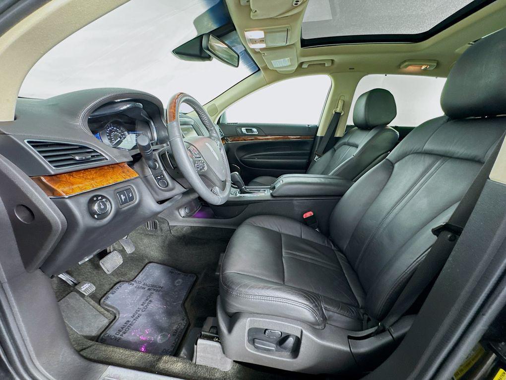 used 2014 Lincoln MKT car, priced at $10,500