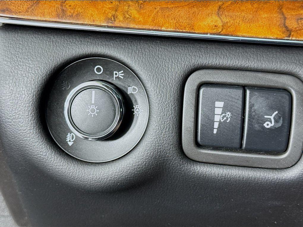 used 2014 Lincoln MKT car, priced at $10,500