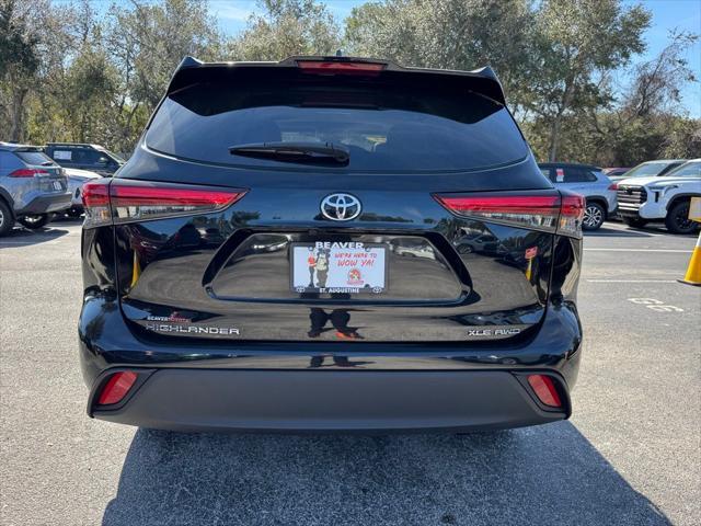 used 2022 Toyota Highlander car, priced at $33,500