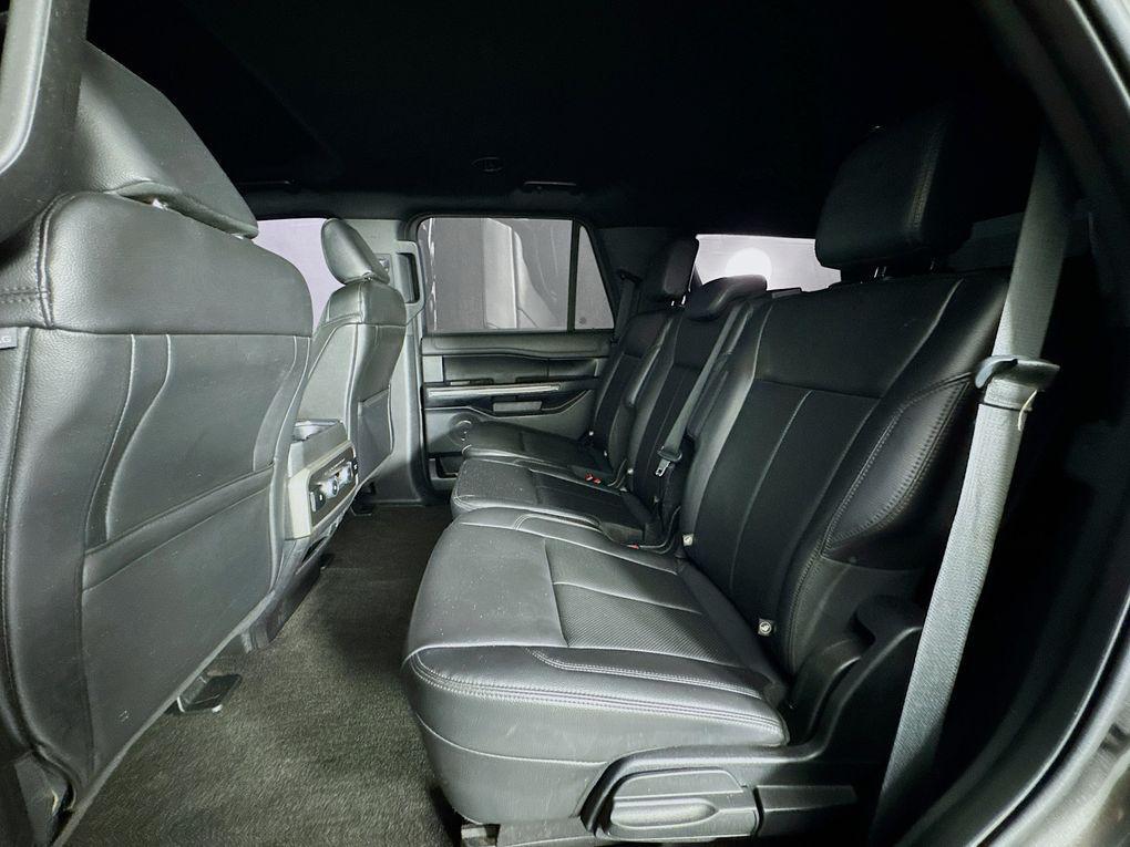 used 2021 Ford Expedition car, priced at $27,500