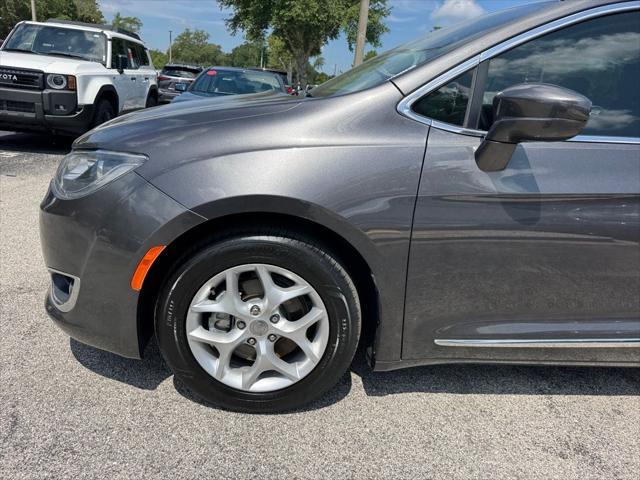 used 2017 Chrysler Pacifica car, priced at $13,700