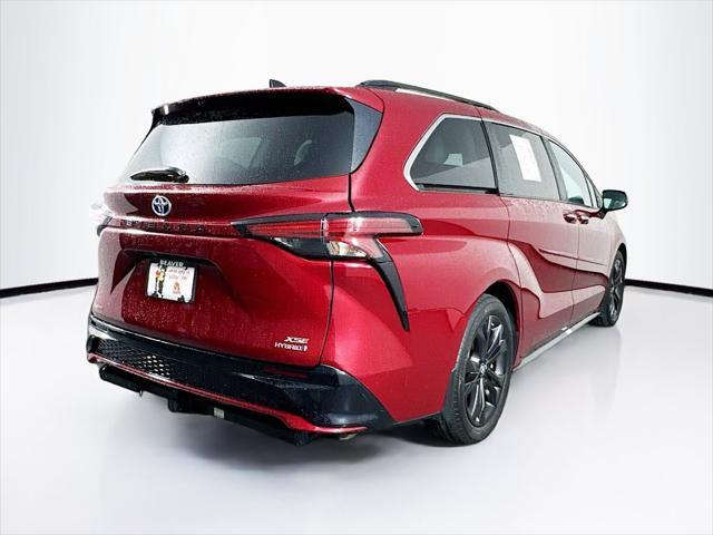 used 2023 Toyota Sienna car, priced at $38,600