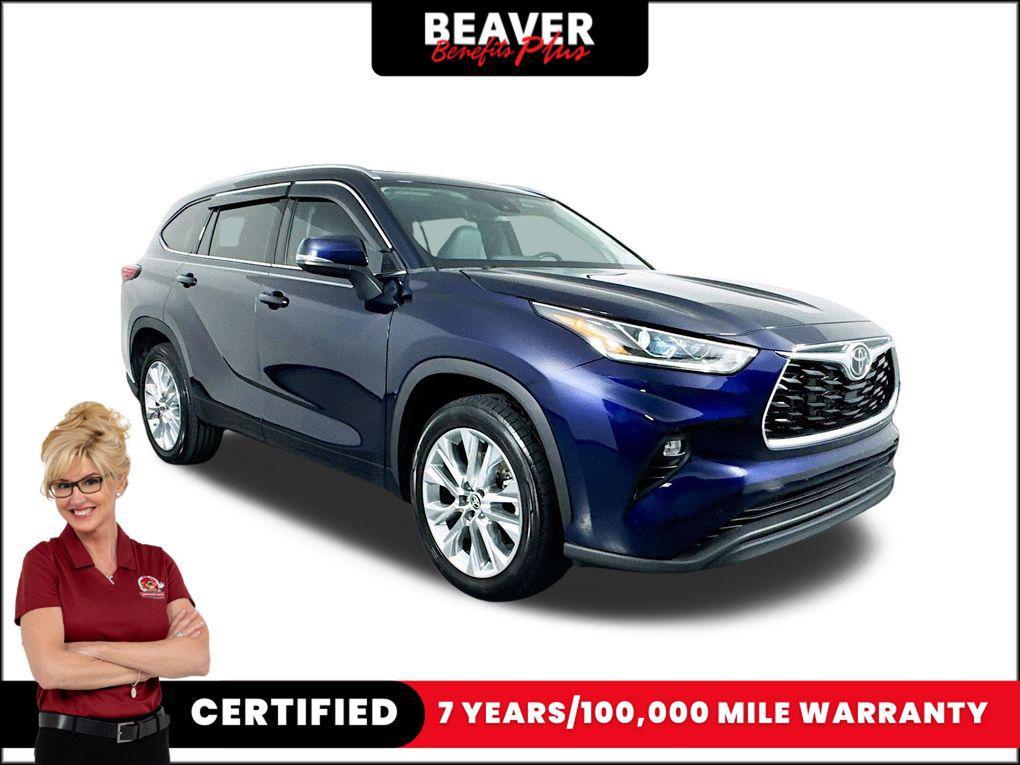 used 2022 Toyota Highlander car, priced at $36,500