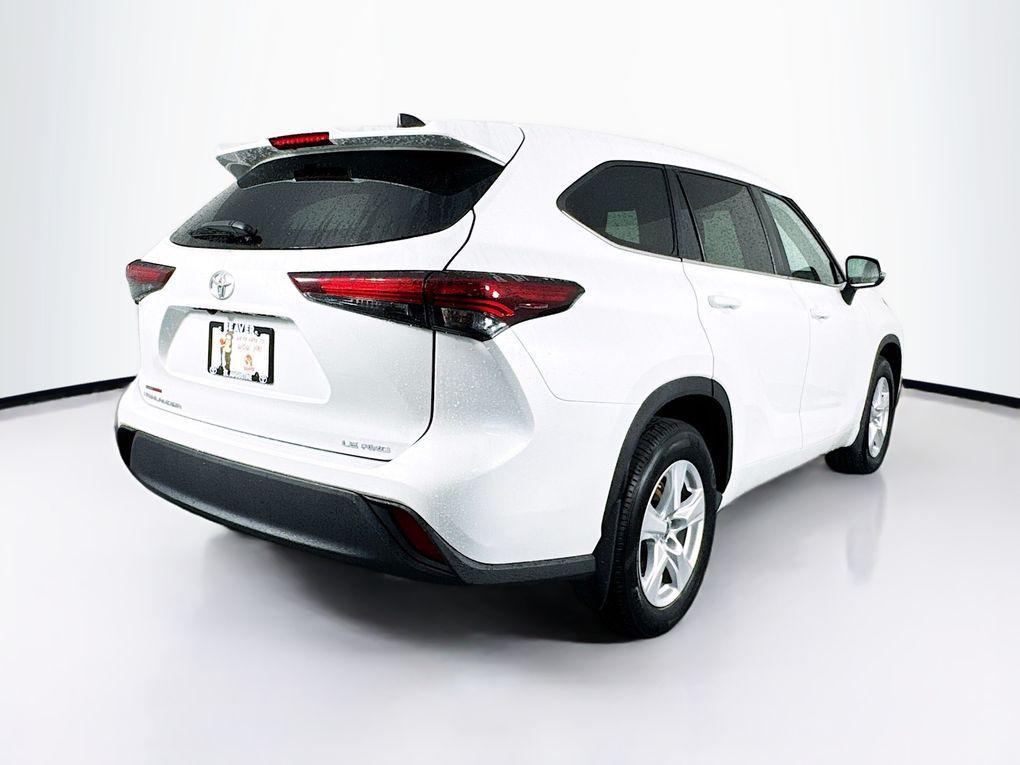 used 2024 Toyota Highlander car, priced at $36,600