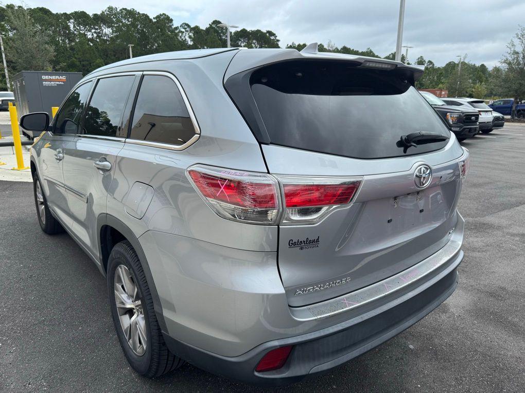 used 2015 Toyota Highlander car, priced at $17,500