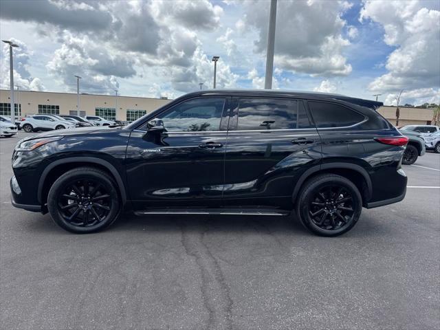 used 2021 Toyota Highlander Hybrid car, priced at $37,900