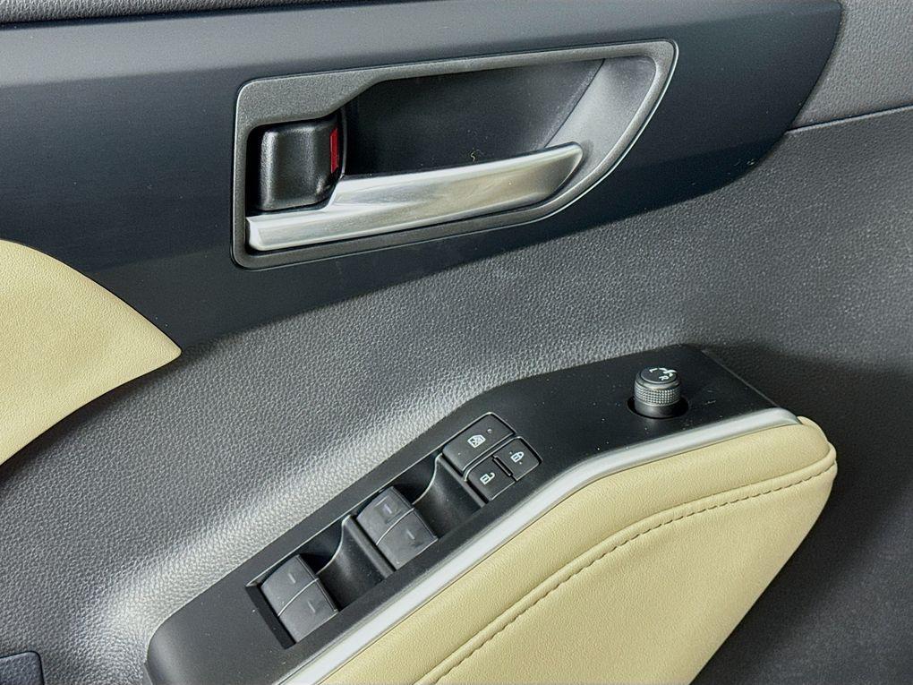 new 2025 Toyota Highlander car, priced at $47,285