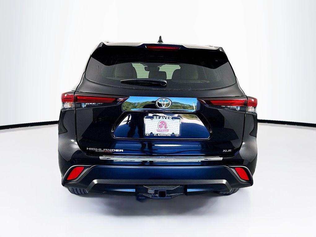 new 2025 Toyota Highlander car, priced at $47,285