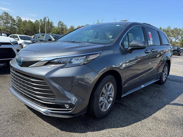 new 2025 Toyota Sienna car, priced at $47,117