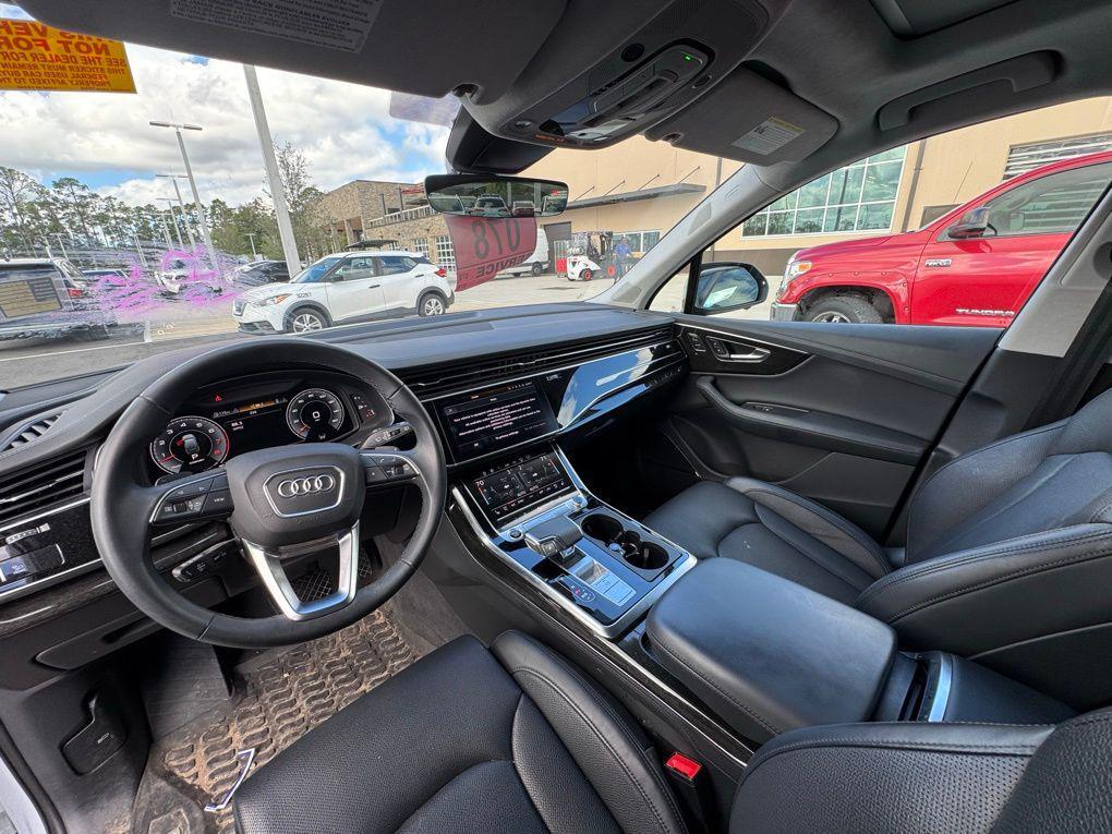 used 2023 Audi Q7 car, priced at $49,200