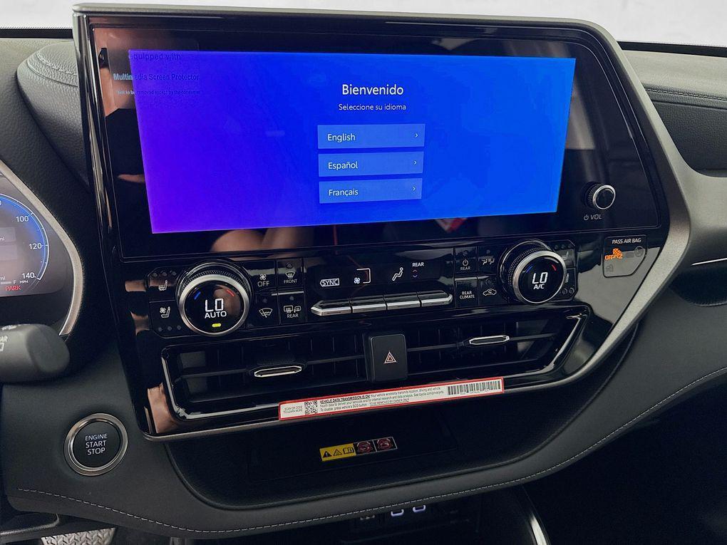 used 2025 Toyota Highlander car, priced at $50,900