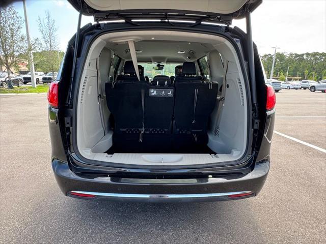 used 2017 Chrysler Pacifica car, priced at $11,400