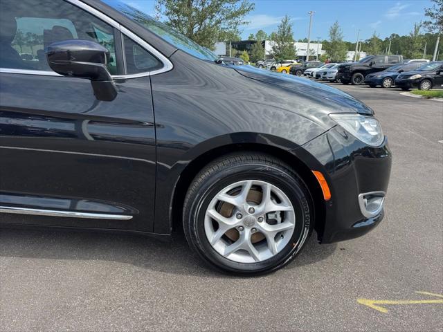 used 2017 Chrysler Pacifica car, priced at $11,400