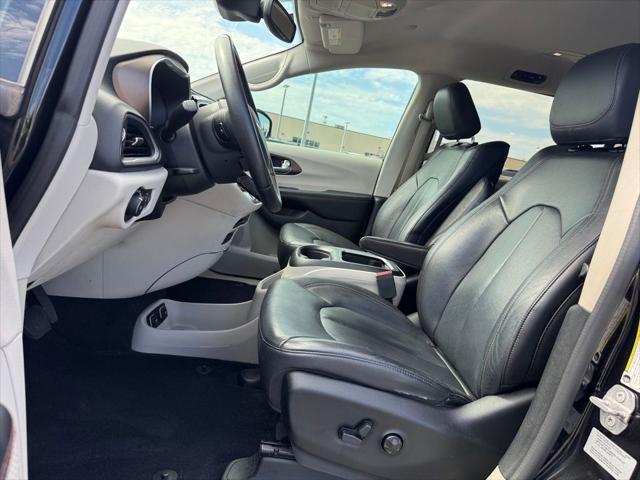used 2017 Chrysler Pacifica car, priced at $11,400