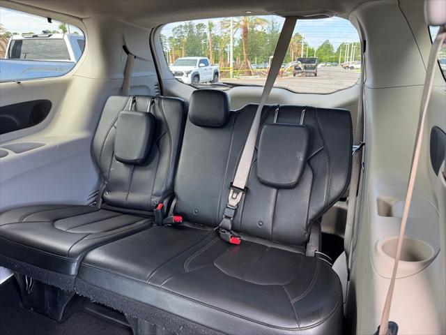 used 2017 Chrysler Pacifica car, priced at $11,400