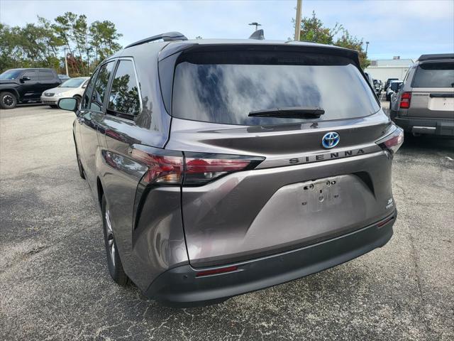 used 2023 Toyota Sienna car, priced at $43,800