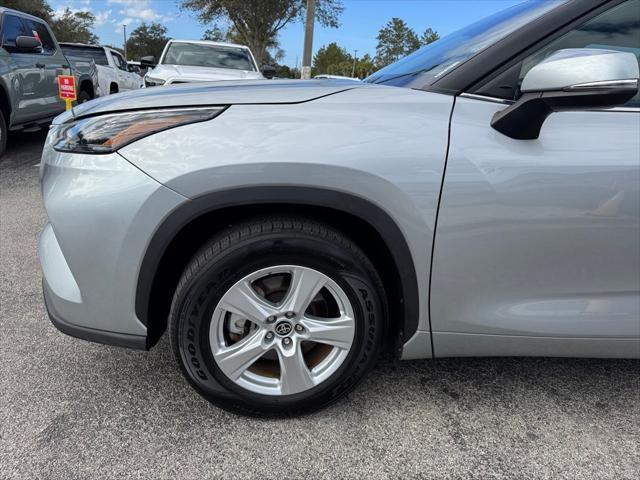 used 2023 Toyota Highlander Hybrid car, priced at $33,900