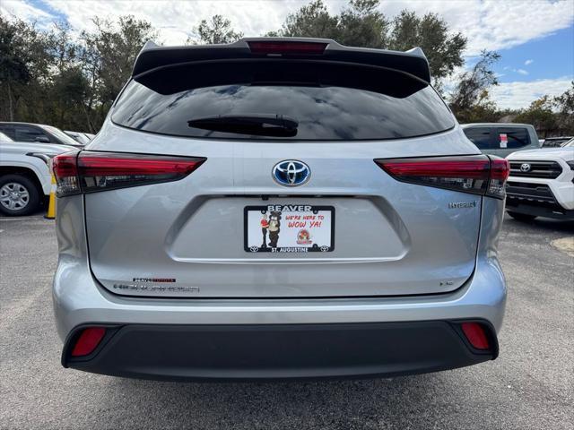 used 2023 Toyota Highlander Hybrid car, priced at $33,900