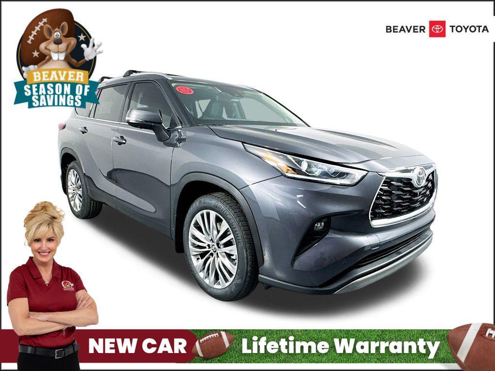 new 2025 Toyota Highlander car, priced at $55,591
