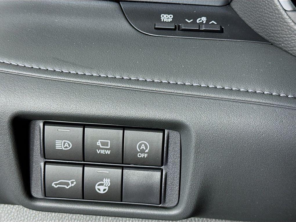 new 2025 Toyota Highlander car, priced at $55,591