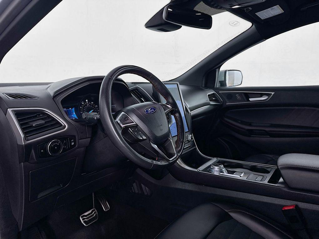 used 2024 Ford Edge car, priced at $29,900