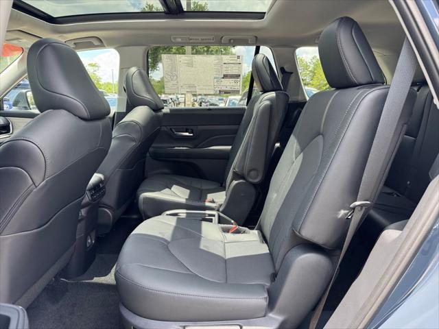 new 2025 Toyota Grand Highlander car, priced at $58,834