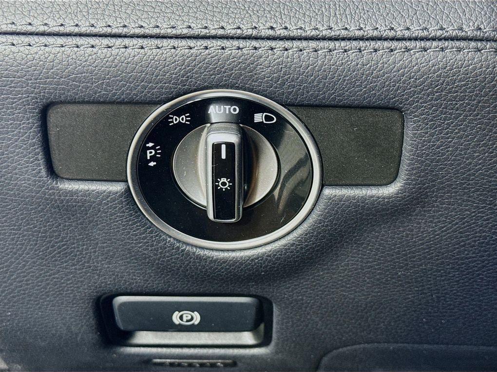 used 2014 Mercedes-Benz SL-Class car, priced at $38,500