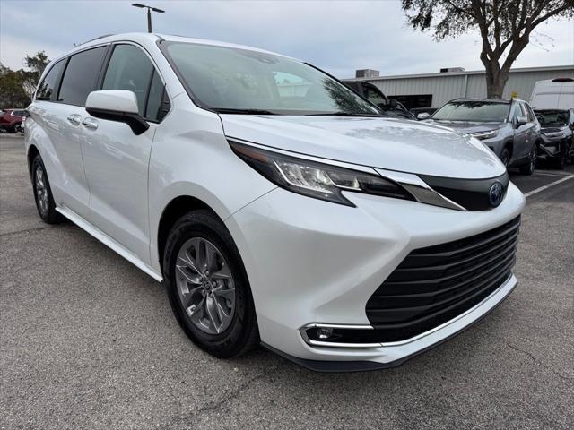 used 2023 Toyota Sienna car, priced at $40,900