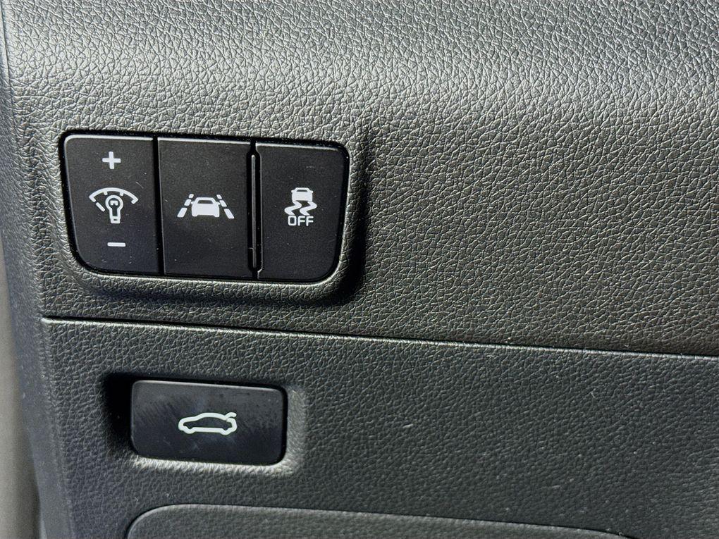 used 2021 Kia K5 car