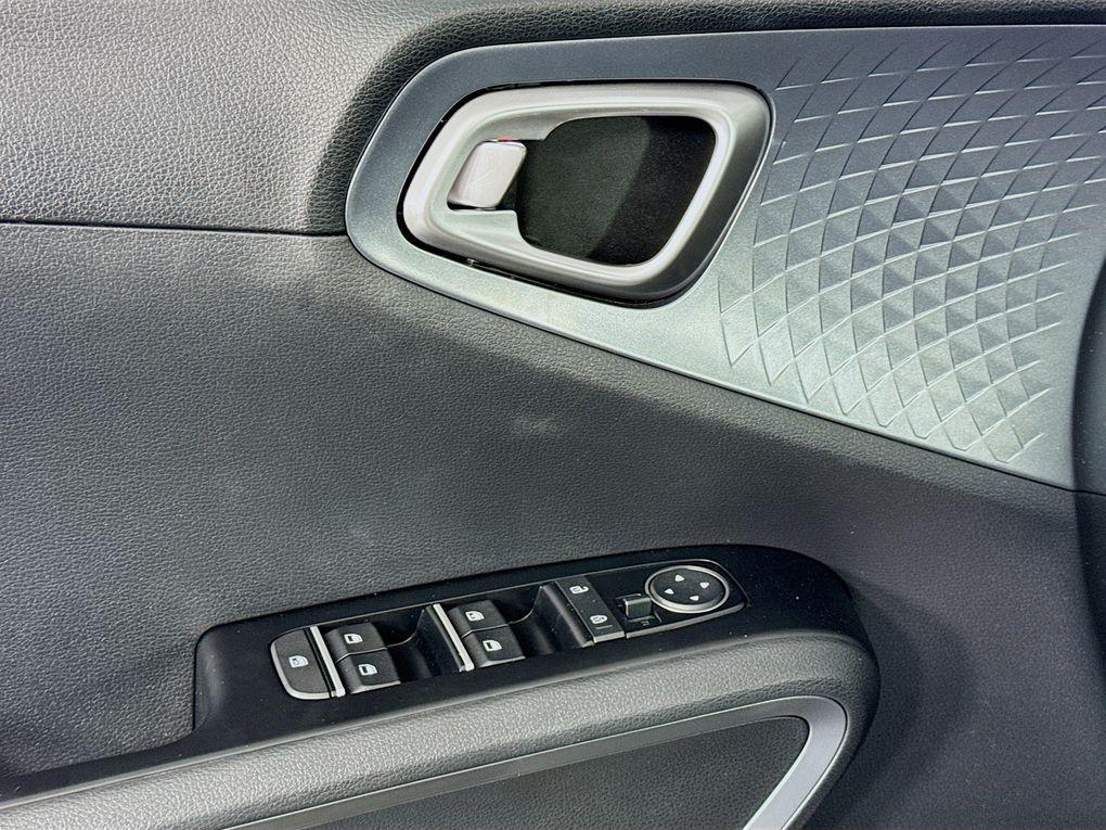 used 2020 Kia Soul car, priced at $15,400