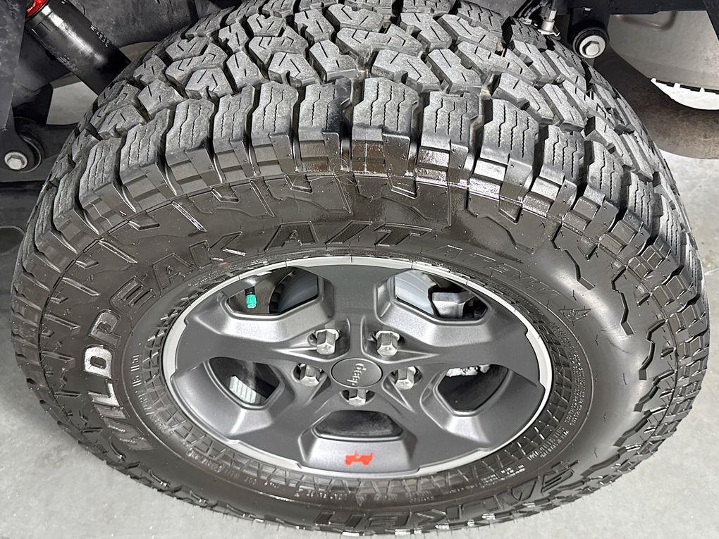 used 2023 Jeep Gladiator car, priced at $38,500