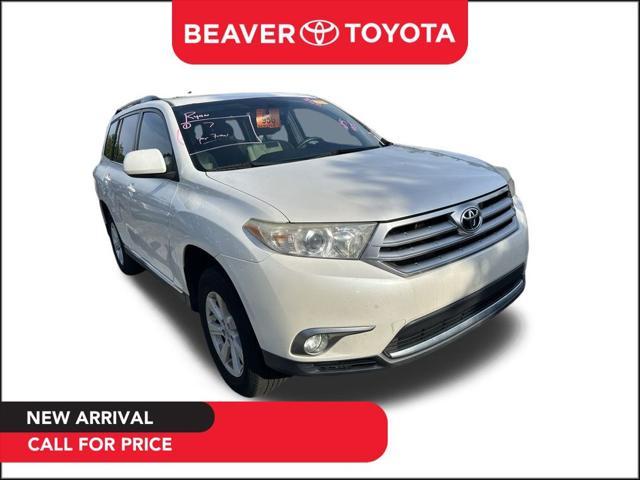 used 2013 Toyota Highlander car, priced at $13,600