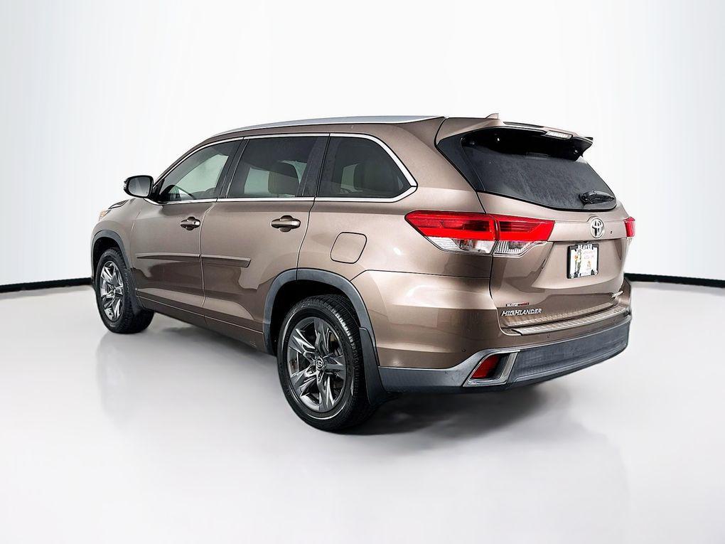 used 2018 Toyota Highlander car, priced at $26,000