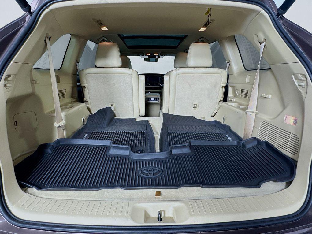 used 2018 Toyota Highlander car, priced at $26,000